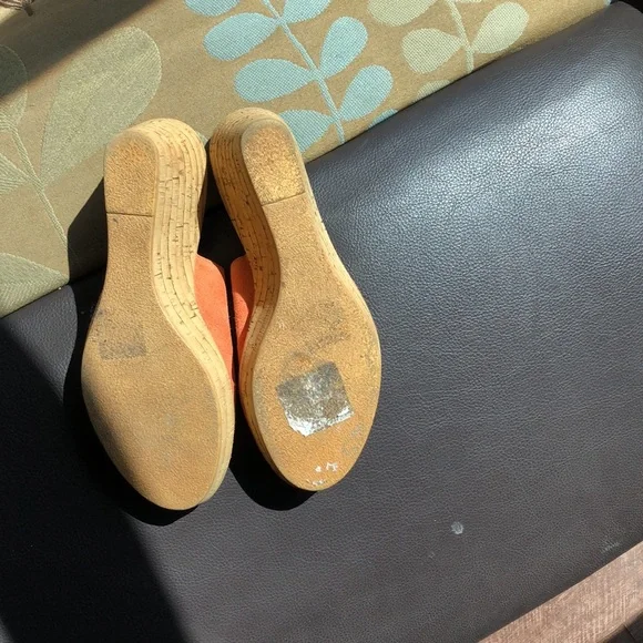 Orange suede cork slide shoes - Picture 5 of 6